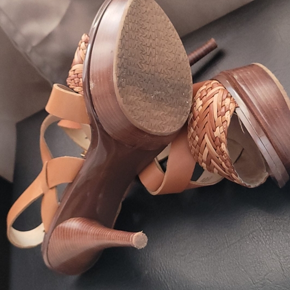 Sandals - Picture 5 of 5